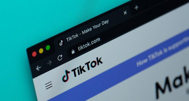 TikTok直播（探讨TikTok直播的挂播现象及其对直播行业的影响）